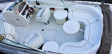 Tekne ve yat döşemeleri